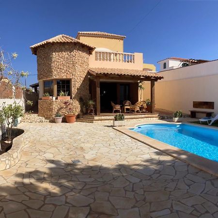 Villa Ingrid. Piscina Exterior. Las Playas Exterior photo