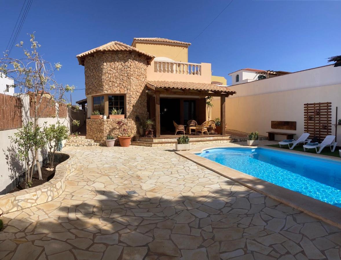 Villa Ingrid. Piscina Exterior. Las Playas Exterior photo